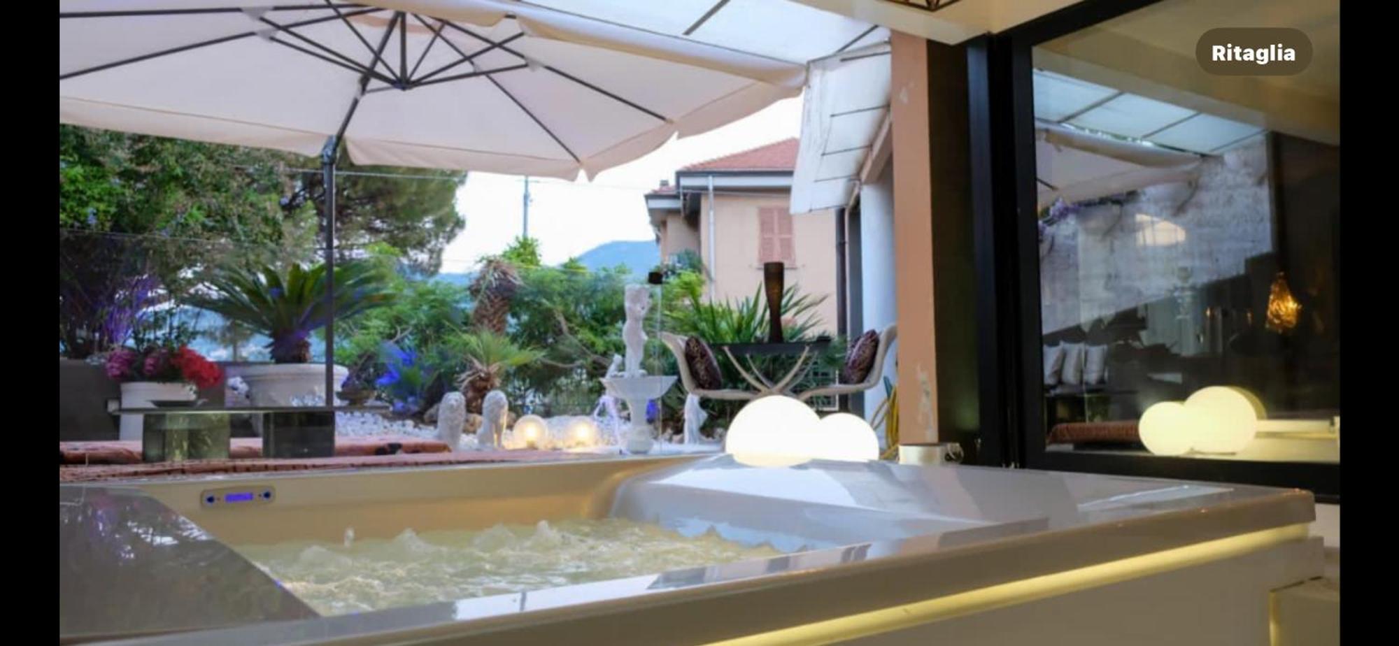Ferienwohnung Last Minute Garden And Jacuzzi,The Most Gorgeus !Adult Only La Spezia Exterior foto